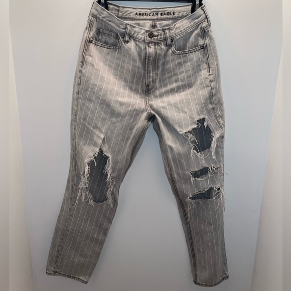 American Eagle Size 4 Distressed Gray Striped Mom Jean - Picture 1 of 4